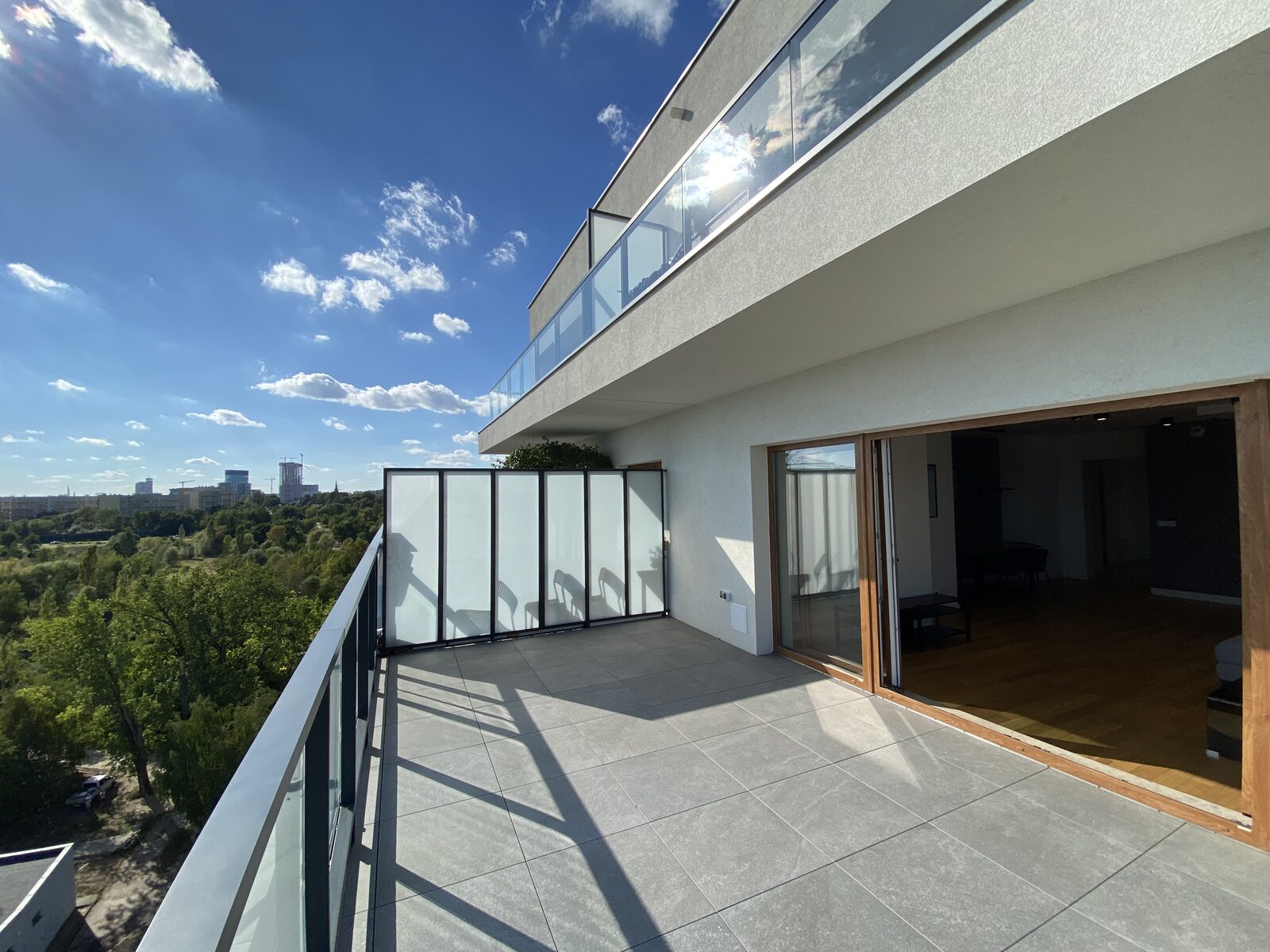 Mieszkanie z tarasem (24a/72) — Słoneczne Apartamenty, Dąbrówka Mała, Katowice