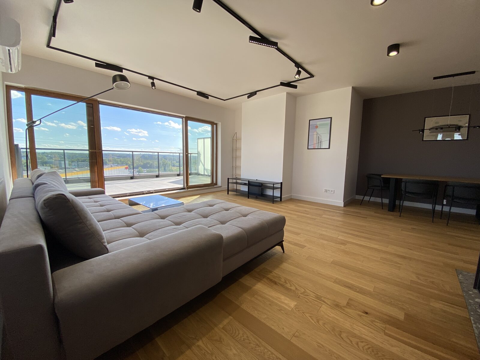 Mieszkanie z tarasem (24a/72) — Słoneczne Apartamenty, Dąbrówka Mała, Katowice